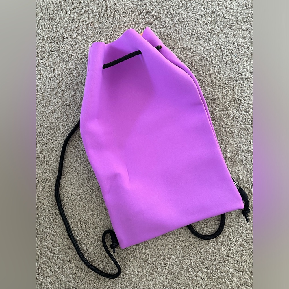 Triangle Neon String Backpack in Neoprene